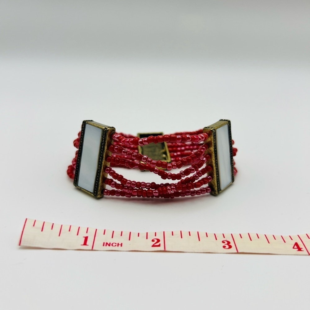 Vintage Red Beaded Stretch Bracelet Mother of Pearl Panels Boho - Picture 2 of 2